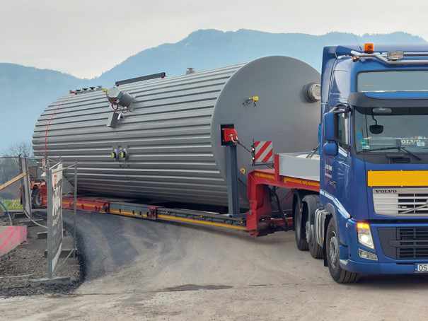 Speedlog transportiert eine Asphaltmischanlage nach Österreich