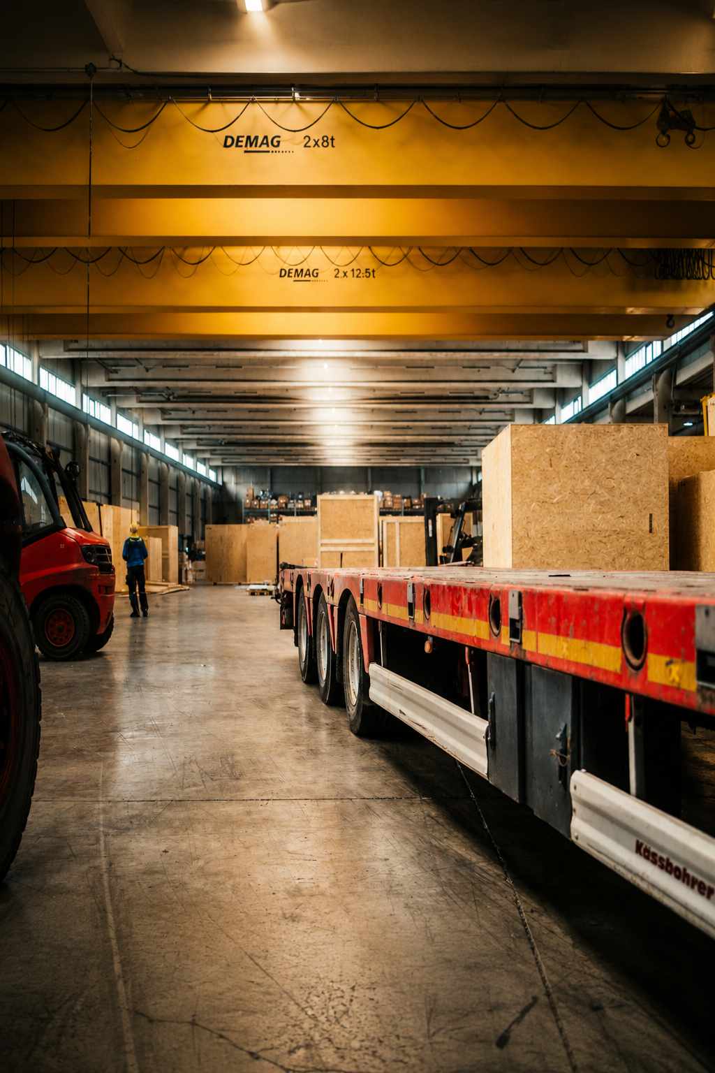Trockene Lagerflächen für Ihre Güter Sicher gelagert Speedlog GmbH - Internationale Spedition - Lagerei