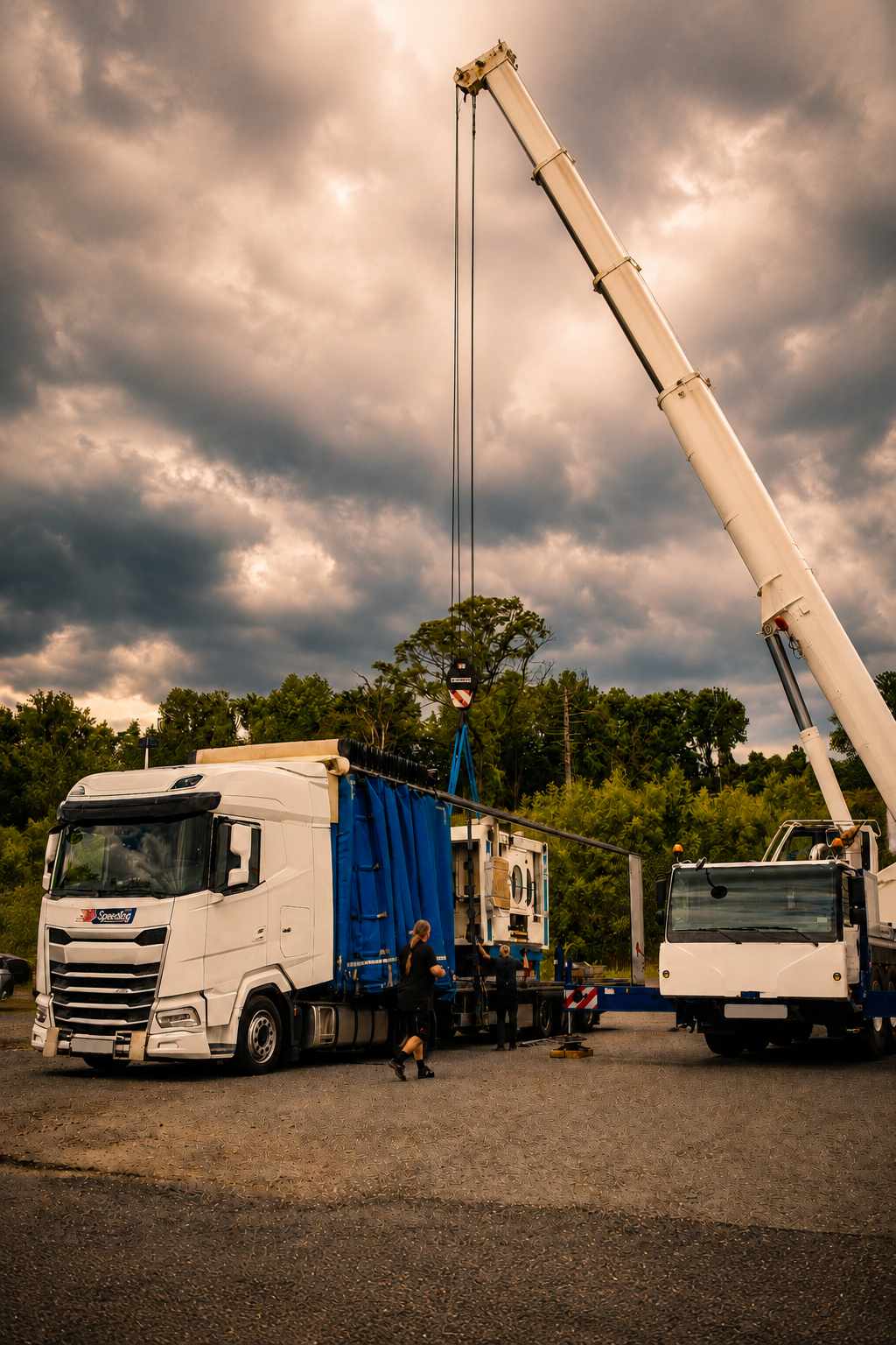 Speedlog GmbH - Internationale Spedition - Schwertransporte - Transportlösungen für Übermaß, Übergewicht und besondere Anforderungen. Schweres sicher bewegen